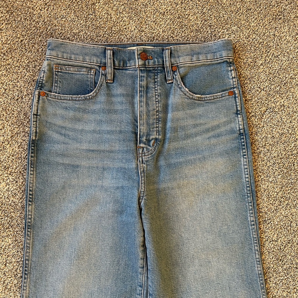 Madewell 11” high rise Flare Jeans - Picture 3 of 5
